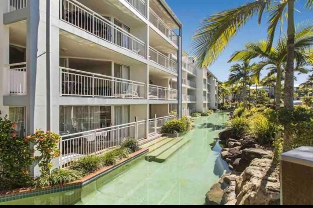 Ocean View - Alexandra Headlands Beachfront Unit Экстерьер фото