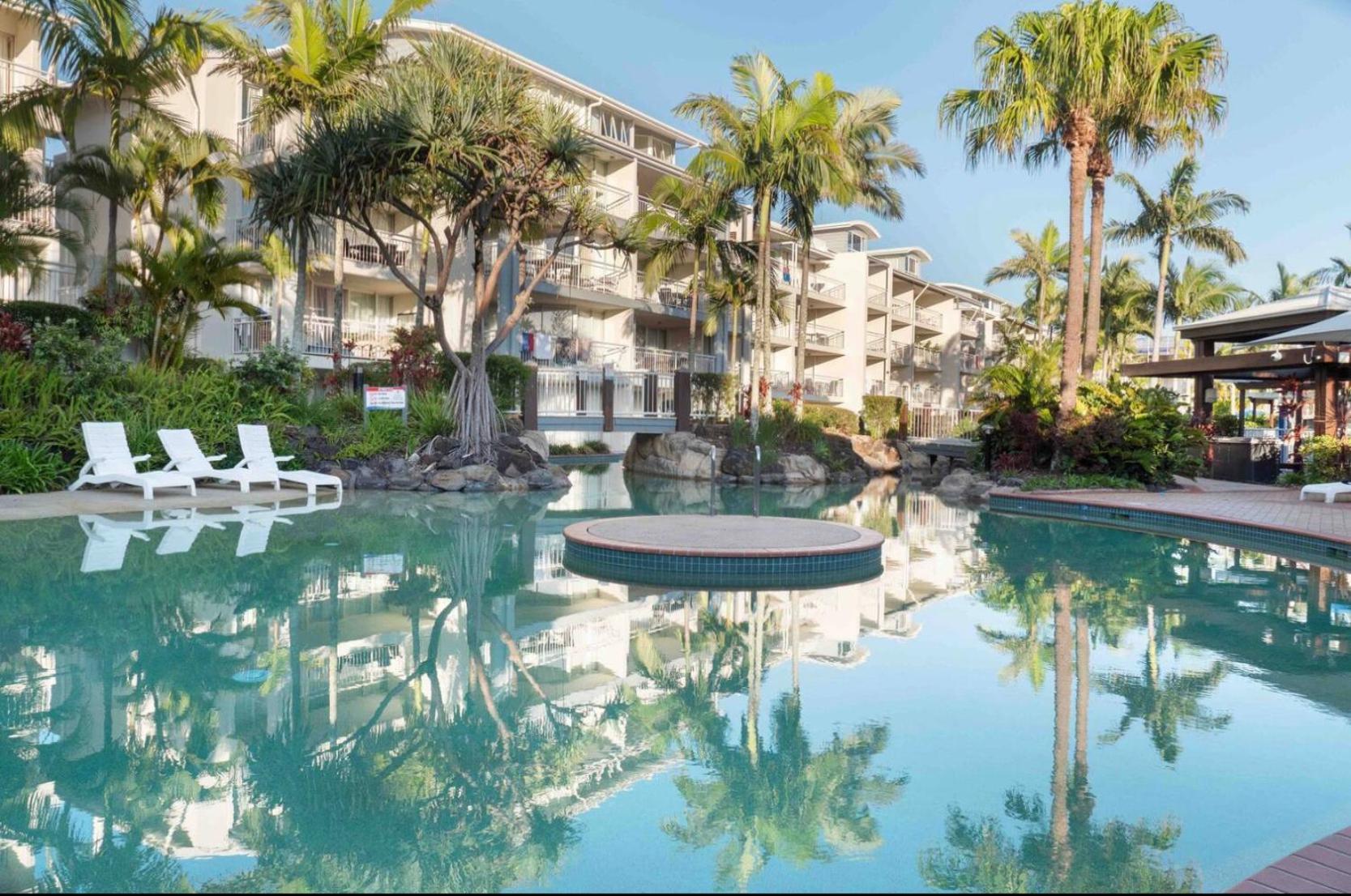 Ocean View - Alexandra Headlands Beachfront Unit Экстерьер фото
